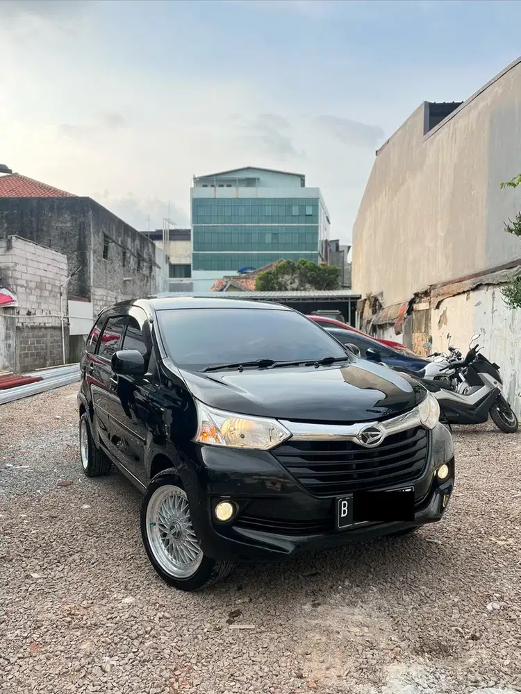 Xenia R MANUAL 2016 KM low 50rb  cash!