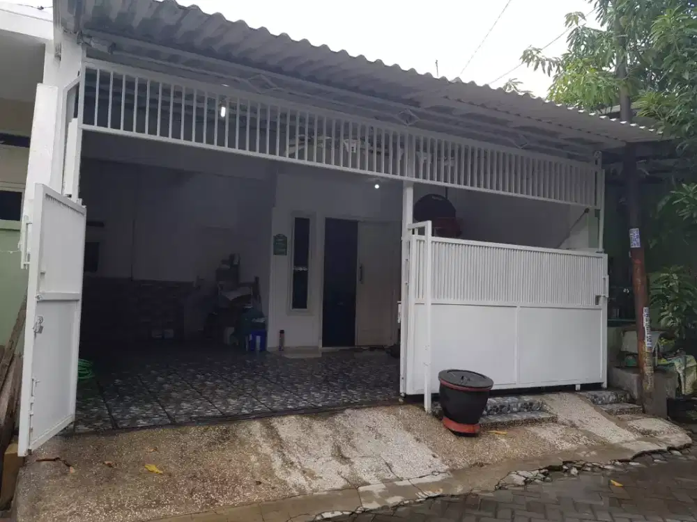 JUAL CEPAT RUMAH DI SEMOLOWARU ELOK