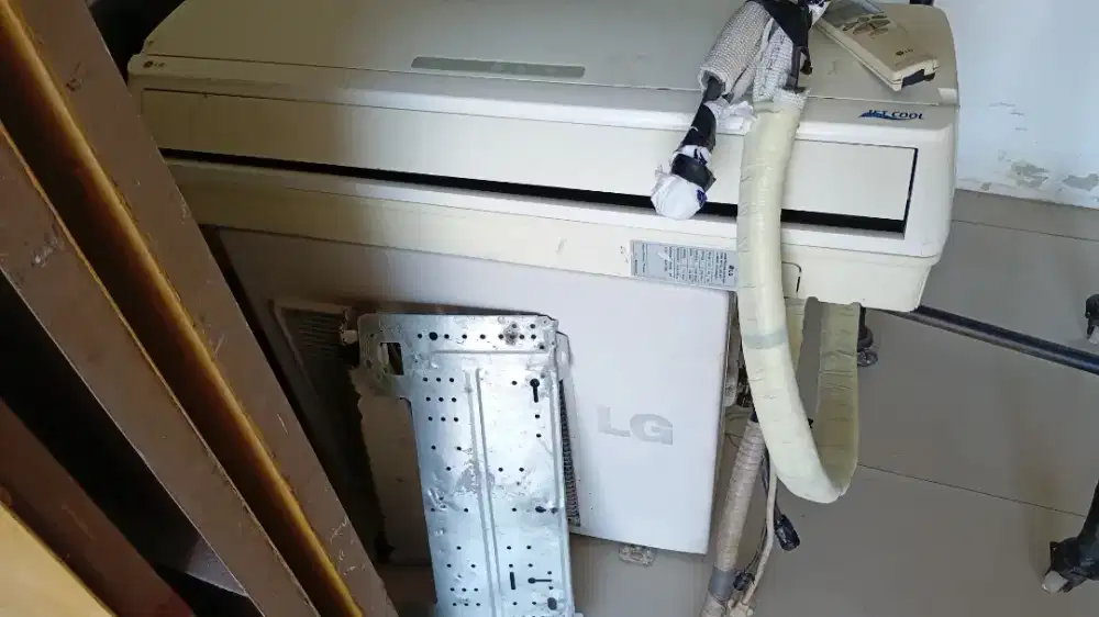 Ac  spilt rumah tangga