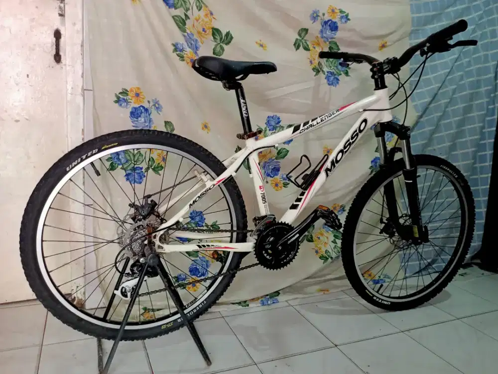 Sepeda MTB Import MOSSO,Frame Alloy,24 Speed,Mulus,Ringan,Siap gowes