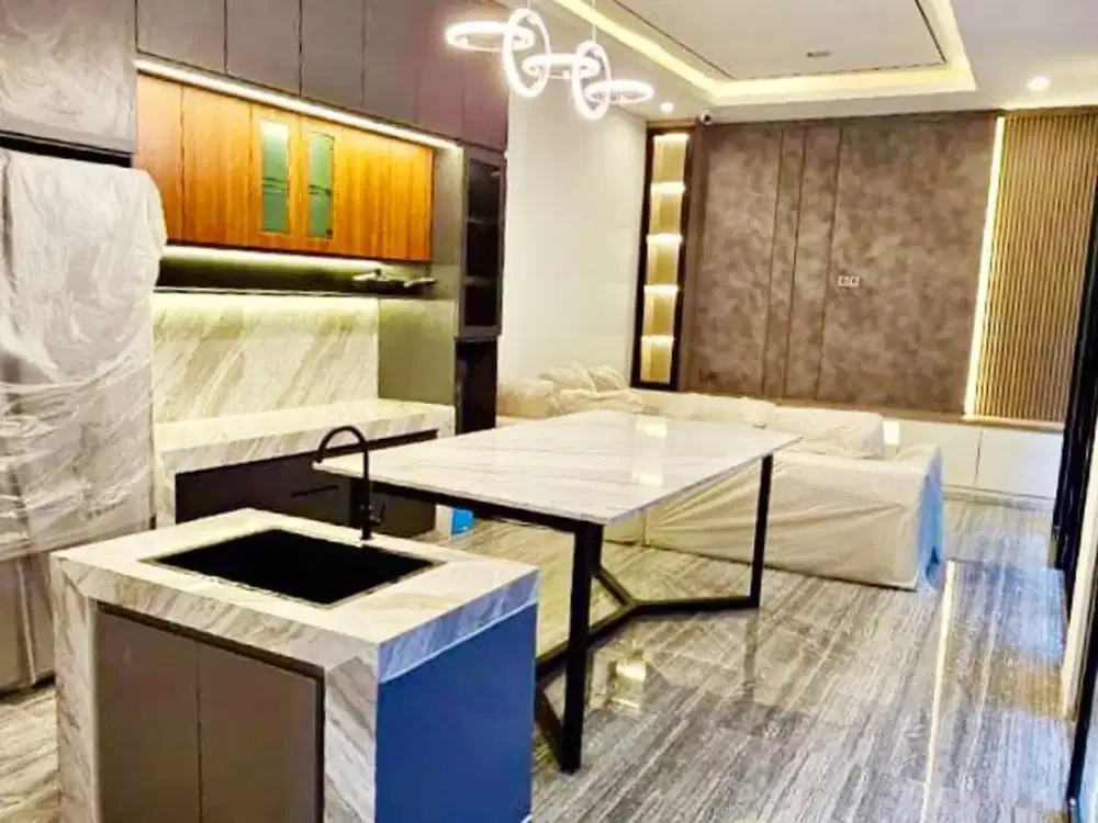 Rumah Minimalis 3 Lt Mewah Pool Furnish Citraland Depan