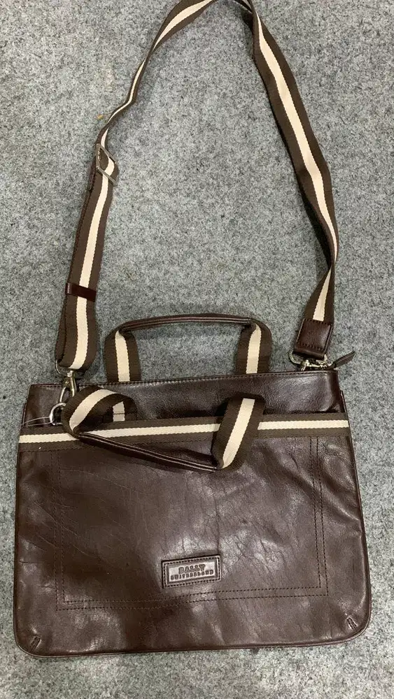 TAS LAPTOP BALLY SWEATZERLAND