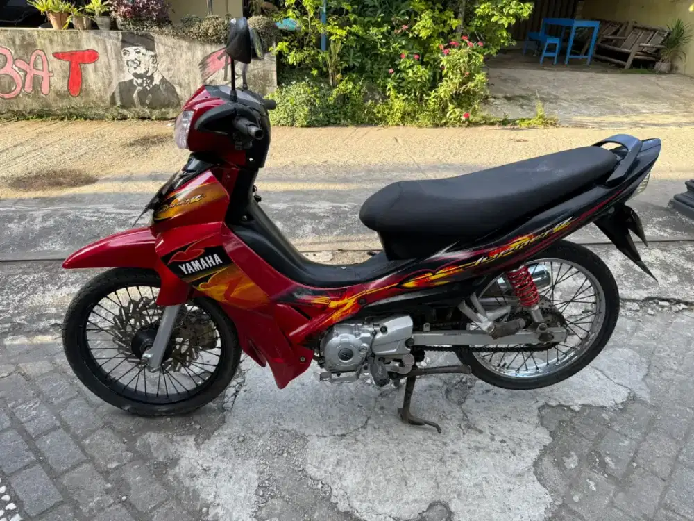 Jupiter Z THN 2006 plat AB Bantul