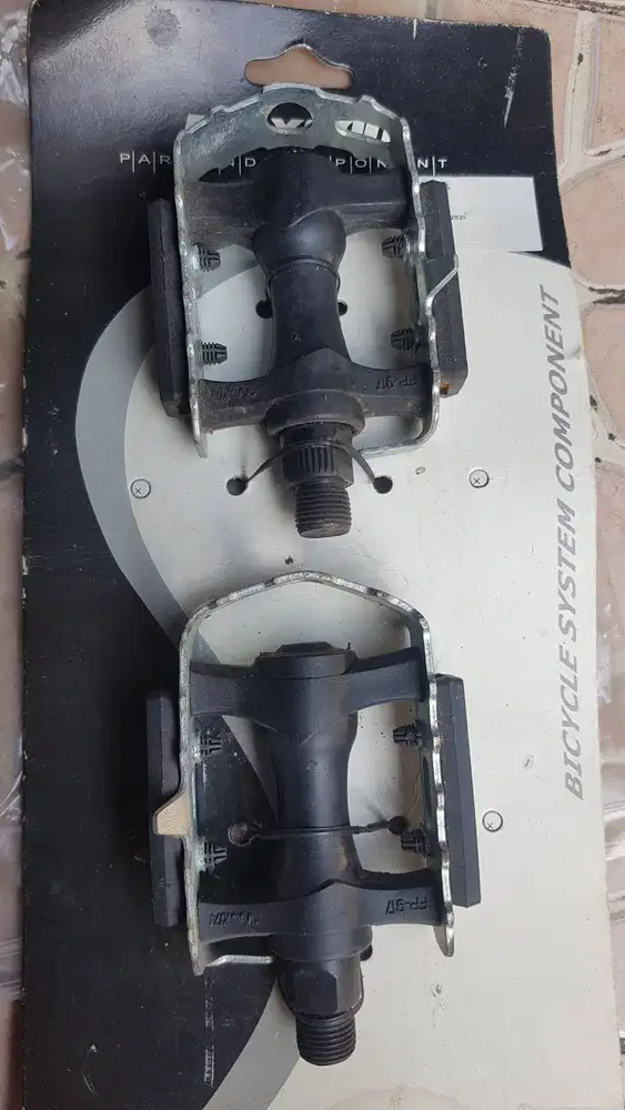 Pedal sepeda mtb merk polygon