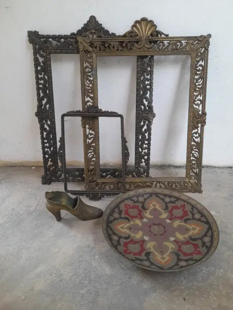 Barang antik kuningan