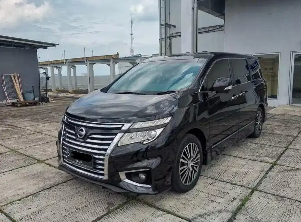 Nissan Elgrand 2.5 HWS 2014