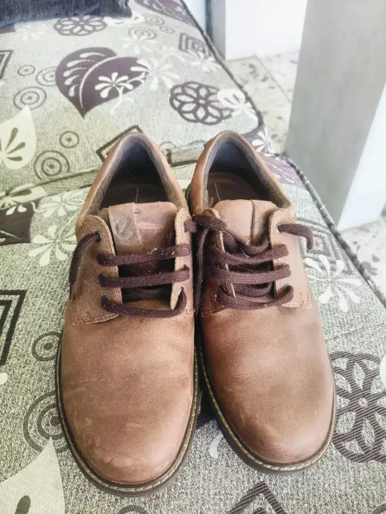 Sepatu ecco danish size 43 new