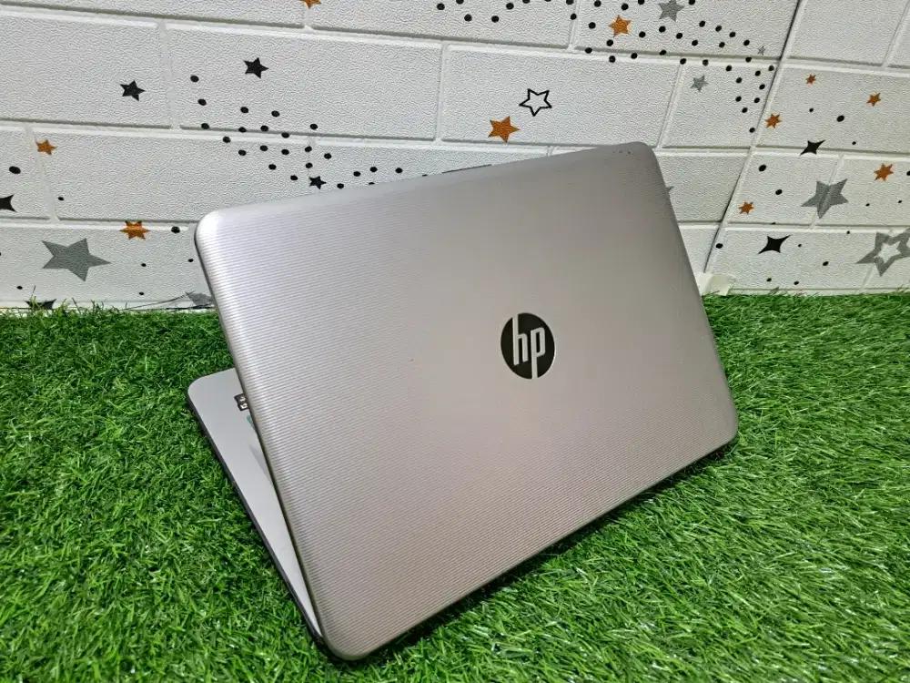 Laptop hp 14 ram 12 gb core i5 gen 5 VGA AMD RADEON Siap pakai lancar