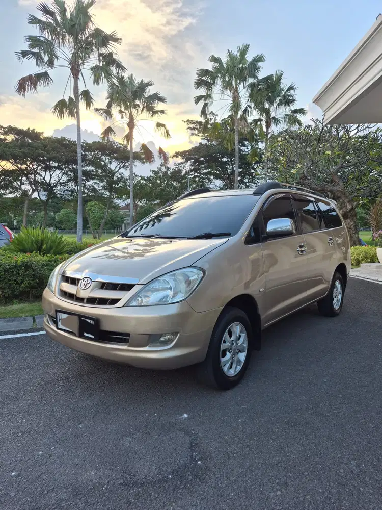 Toyota Kijang Innova 2.0 G Matic 2004