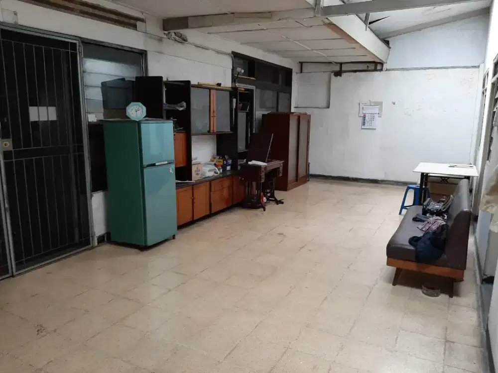 Rumah untuk Usaha & Investasi di Sayap R.E Martadina Riau, Sumur Bandung Ref.05373