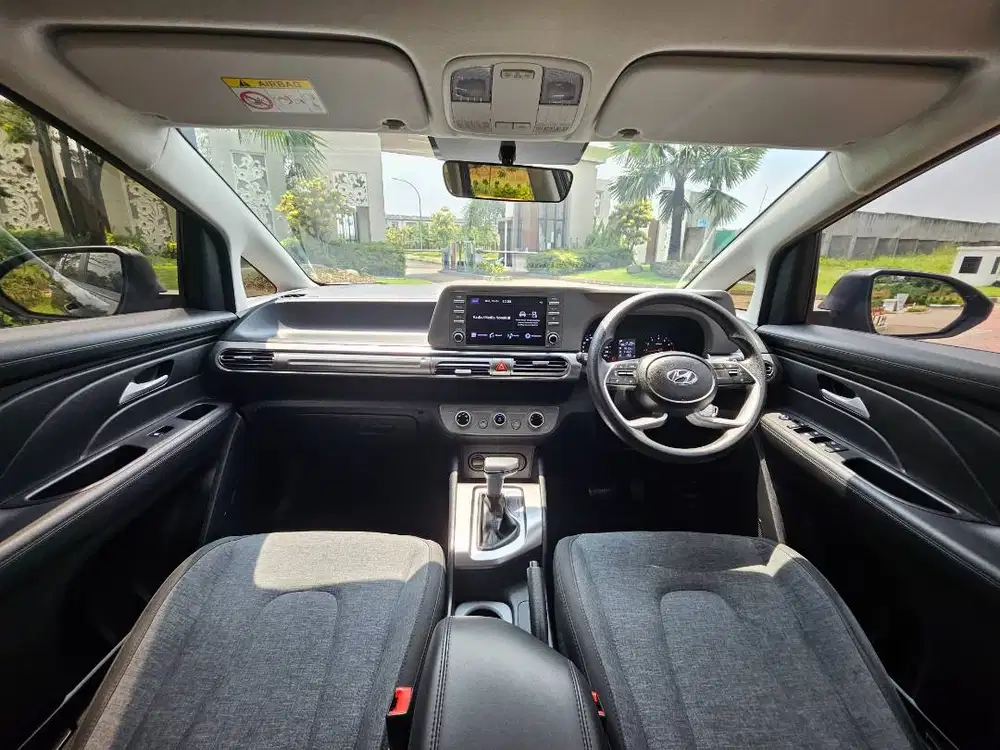 Hyundai Stargazer AT Trend 2023 Hitam KM 40rb