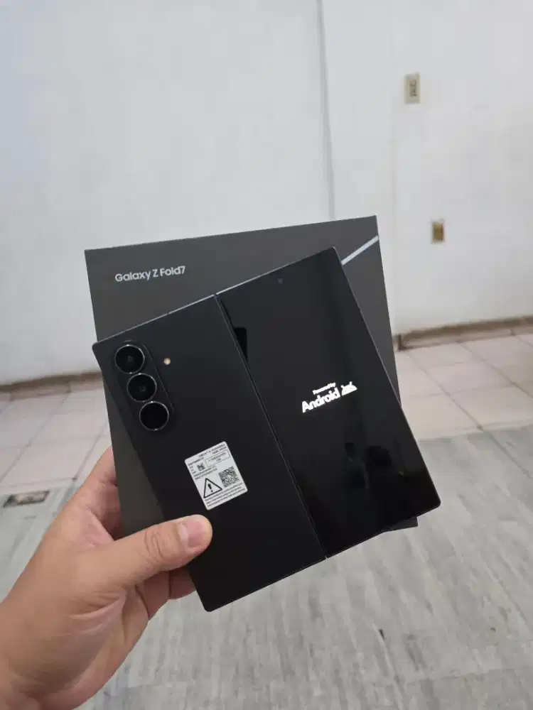 Samsung Z Fold 7 256Gb - garansi Resmi 8 bulan #Relax