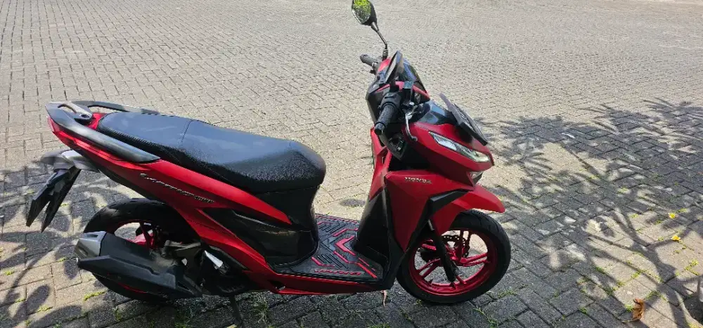 JUAL VARIO 150 merah doff ex pemakaian cewe