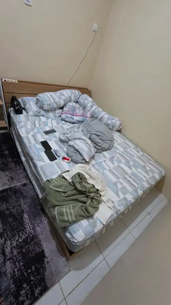 Kasur dan Dipan Informa