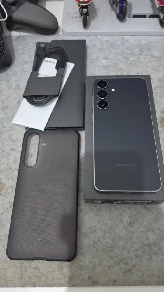 Samsung Galaxy S25 FE Jetblack 8/256 gb