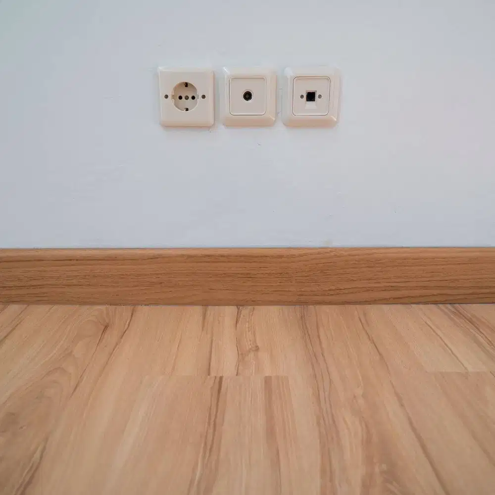 Plint Lantai PVC 10cm / Plint Dinding Lantai PVC 2,4 Meter