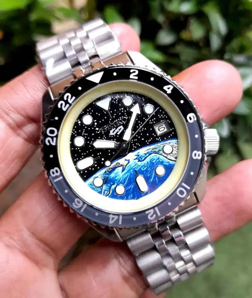 Seiko mod earth ssk style nh35 movement automatic