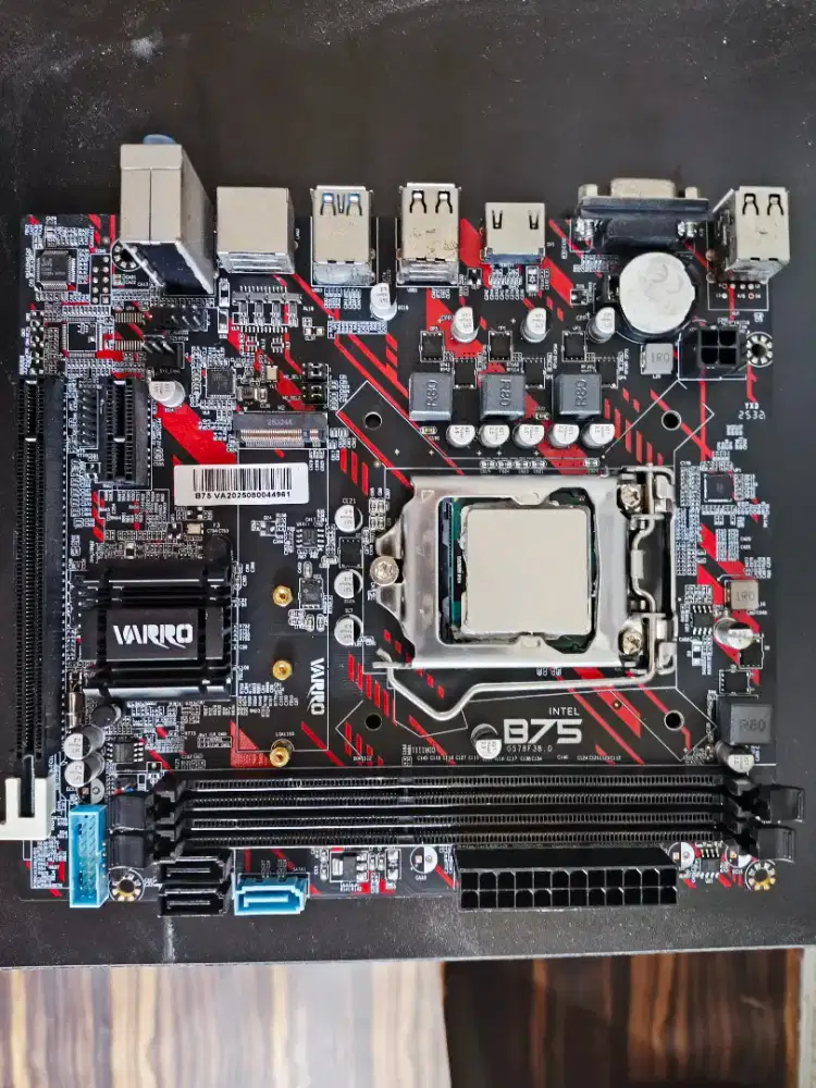 Paket motherboard + proci