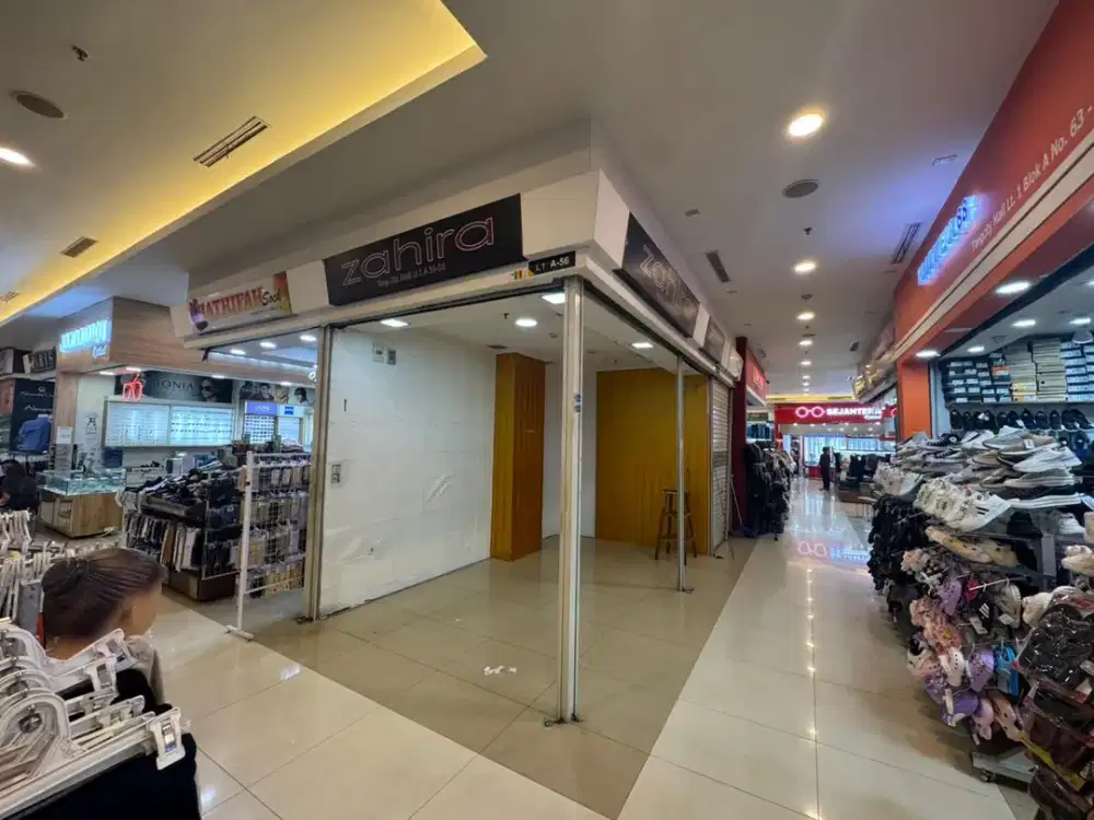 sewa toko kios shop tangcity mall cocok babies seragam sekolah haji cosplay