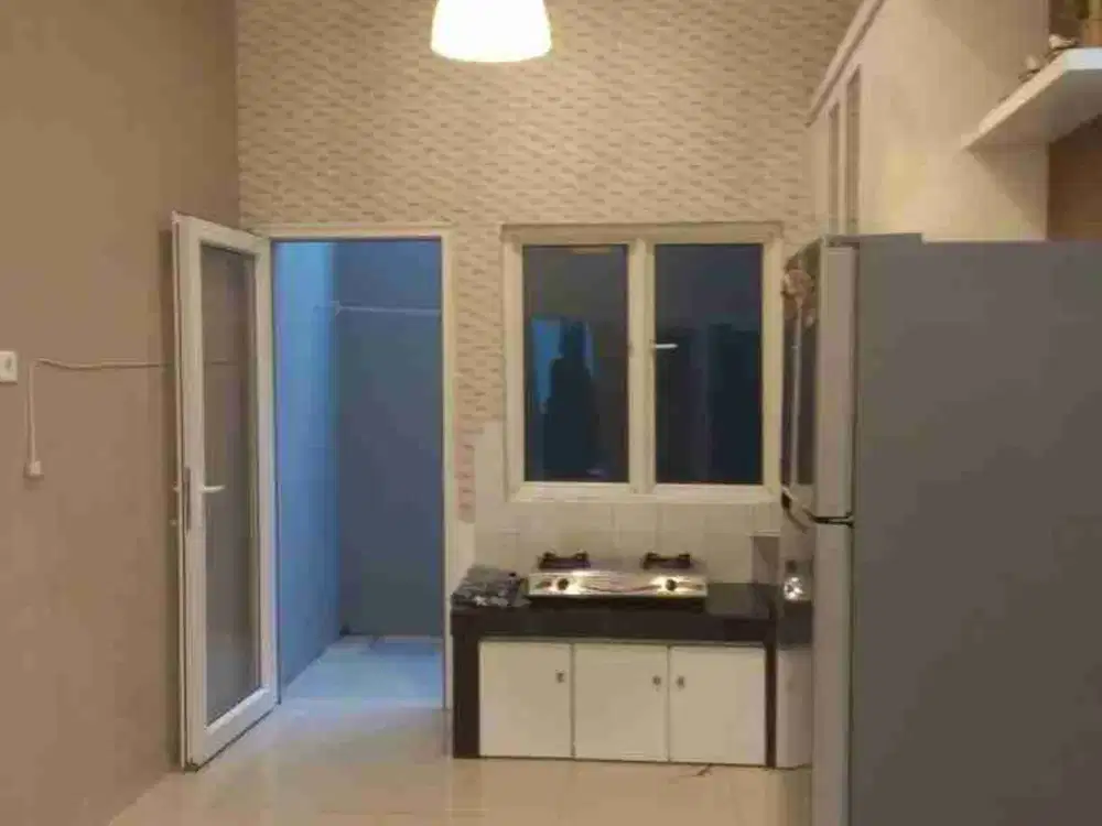 JUAL RUMAH KOMPLEK SEMI FURNISH JL.FLAMBOYAN - MEDAN