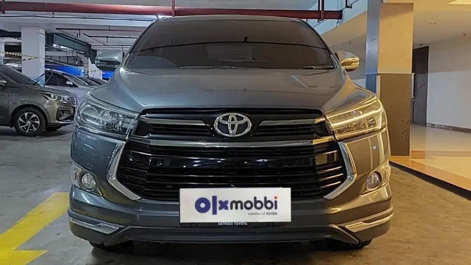 TDP 20JT, Toyota Kijang Innova 2.4 Venturer Solar-AT Hitam 2020
