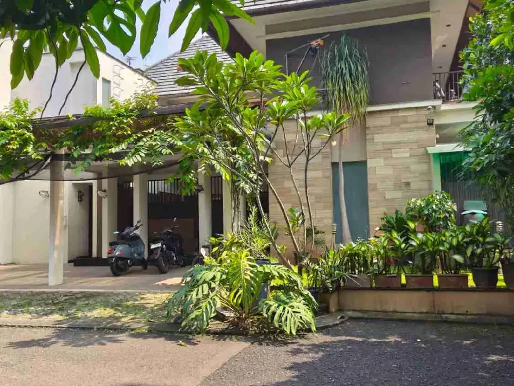 Rumah Bsd dekat Pasar Modern dan Tol Semi Furnish