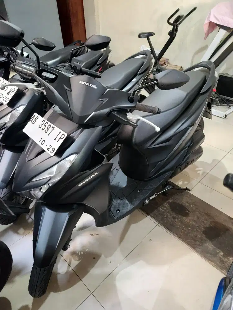 Beat deluxe keyless hitam doff low km gbm