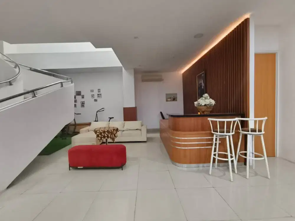 Dijual gedung lokasi strategis dekat plaza indonesia di Jaksel AM-14423