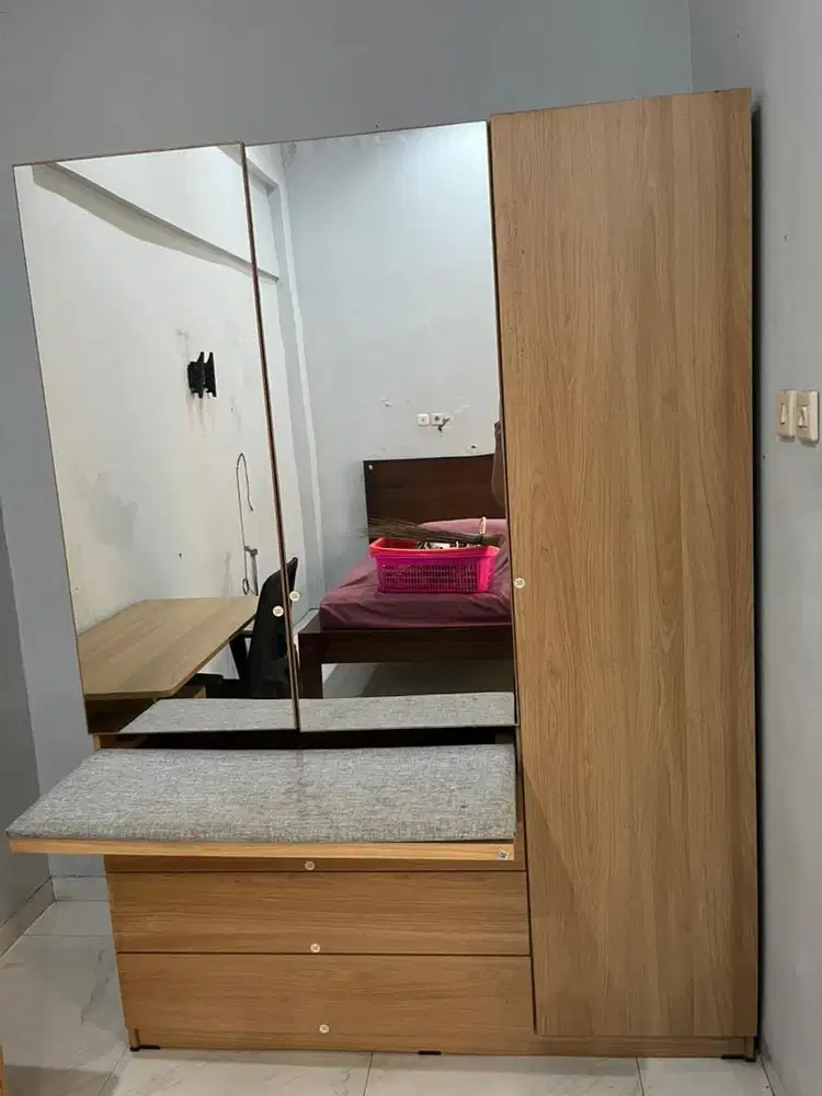 Informa Noella lemari pakaian 3 pintu dengan meja setrika - Oak