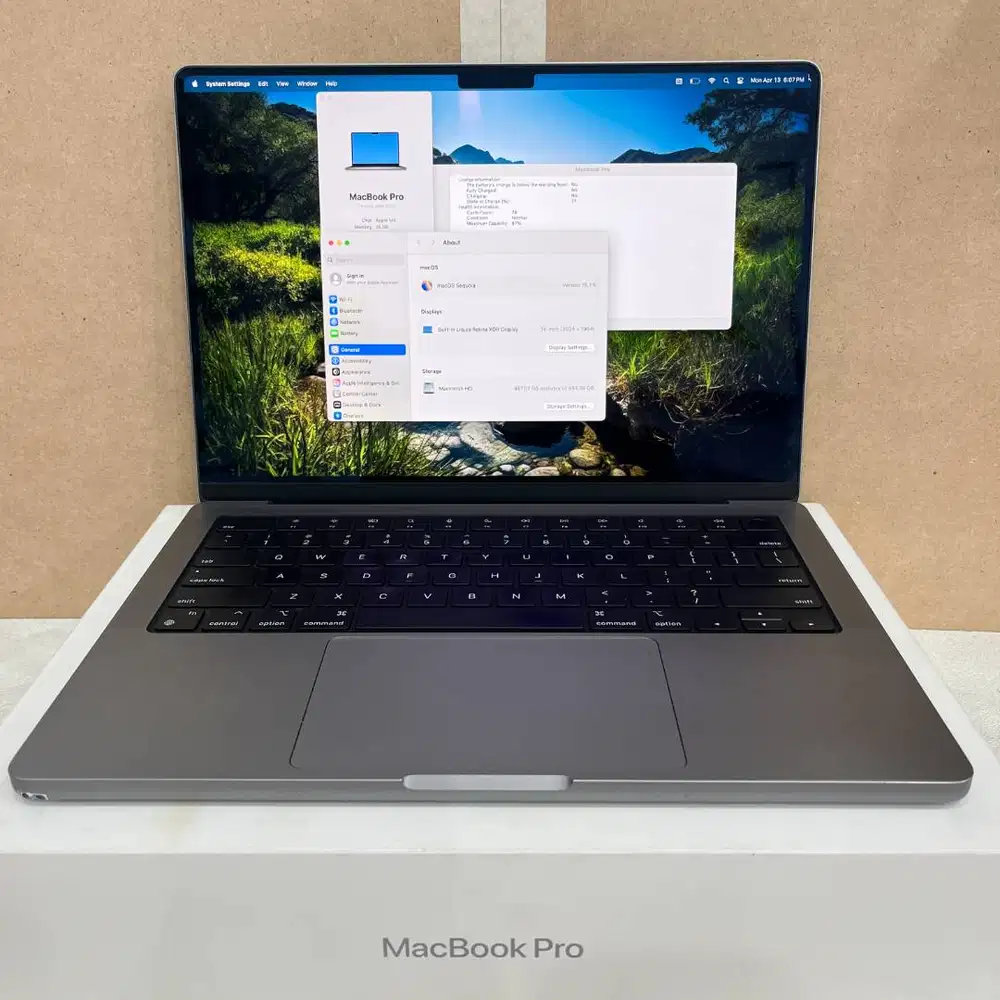 MacBook Pro 14 inch, M3 2023 RAM 16/512GB second Fullset