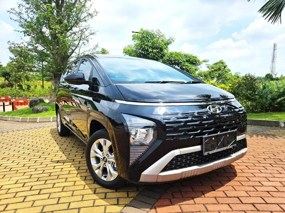 Hyundai Stargazer Trend 2023 Hitam AT KM 40rb Pajak 2027 Tangan 1