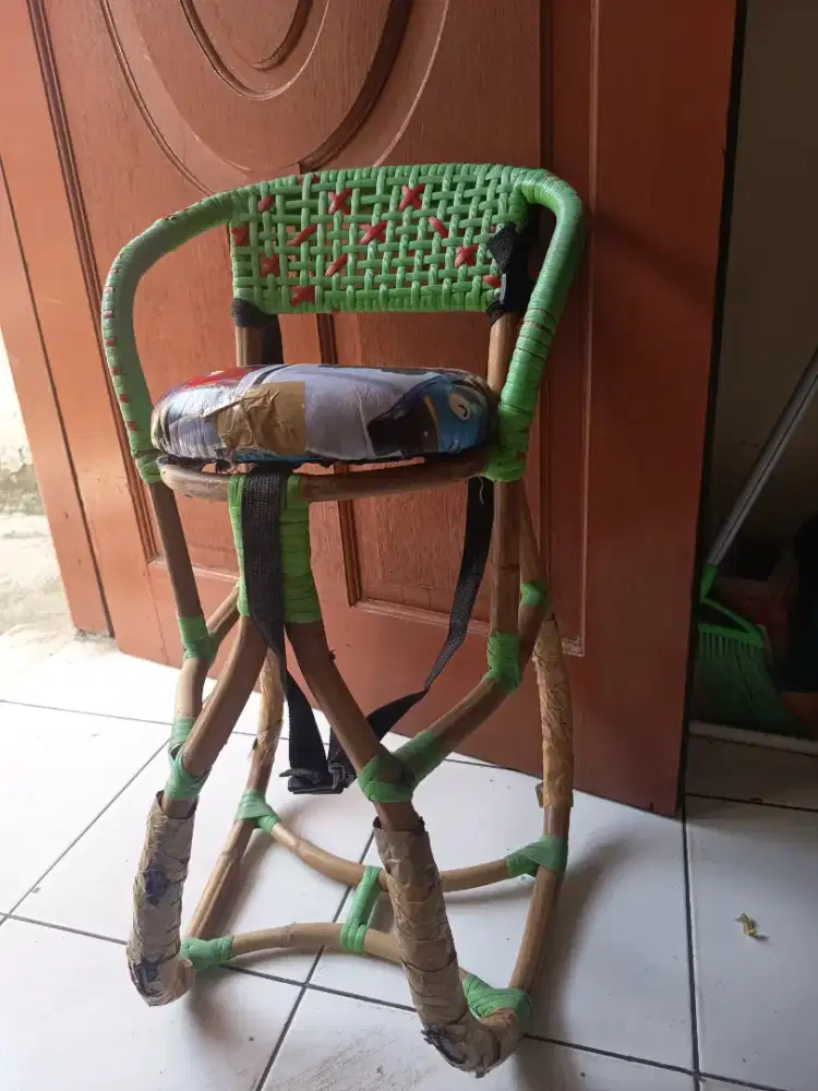 Bangku untuk anak dan kaca pelindung Angin  motor