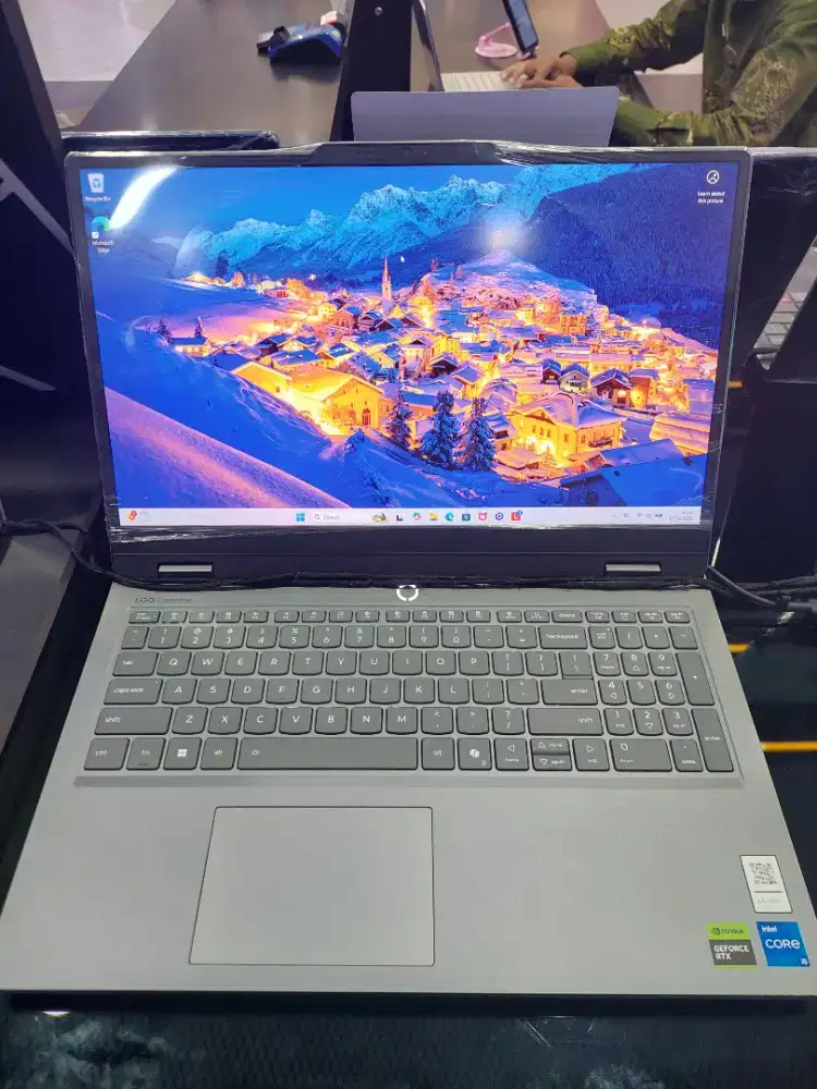 Lenovo LOQ Essential