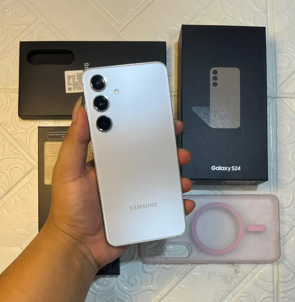 Galaxy S24 8/256 Garansi on Like new fullset