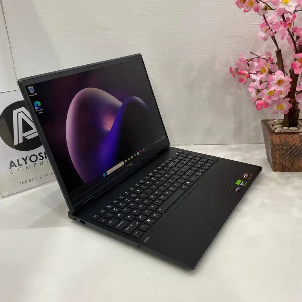Laptop HP HyperX OMEN 15-GB0666AX AMD Ryzen 7 260 16GB SSD 1TB RTX5050