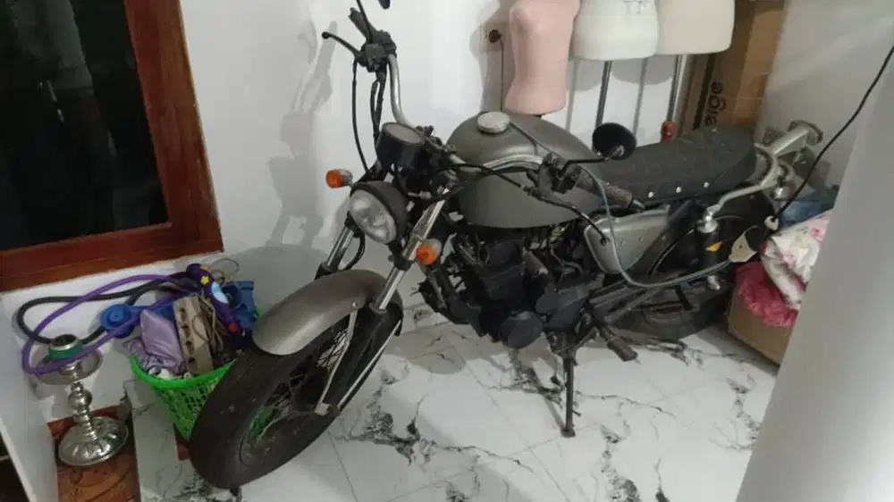 Dijual Honda Tiger Custom 200cc, surat lengkap
