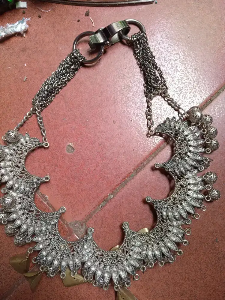 Aksesoris wanita kalung