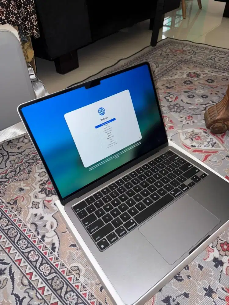 Macbook Air M2 16/256gb