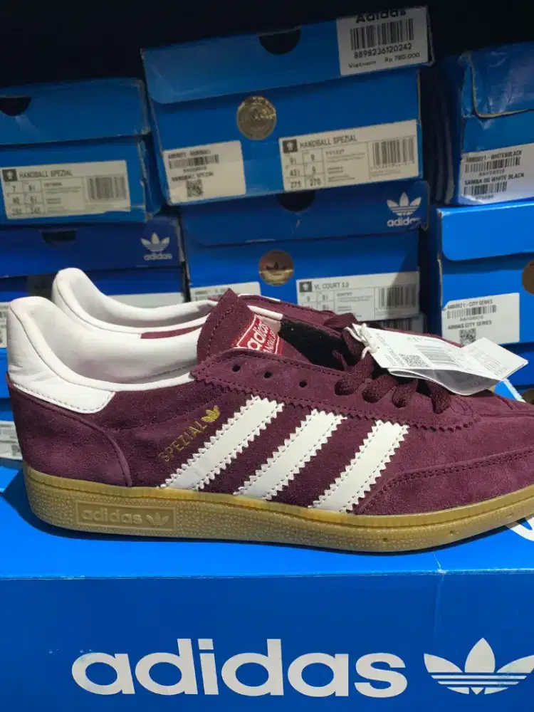 Adidas spezial maroon