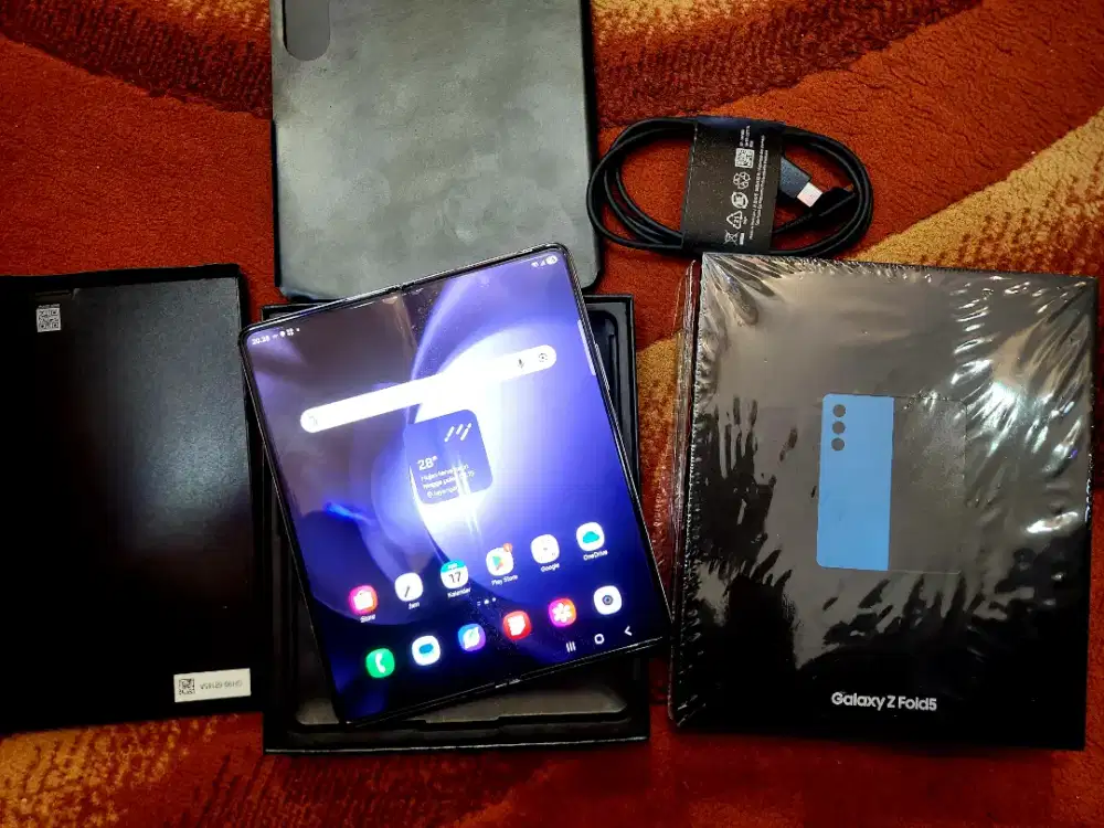 Samsung Z fold 5 12/512
