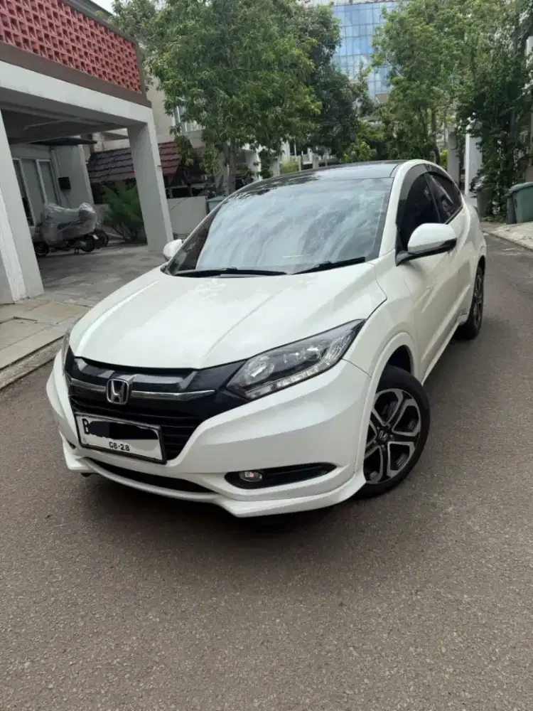 Honda HR-V Prestige Sunroof 1.800 cc Putih Mint Condition