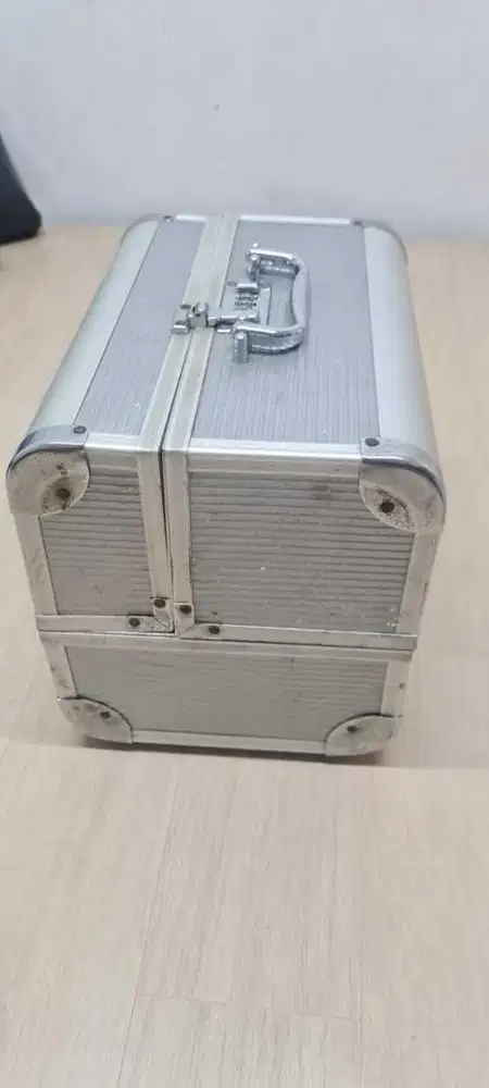 Beautycase silver, beautycase make up, tempat make up