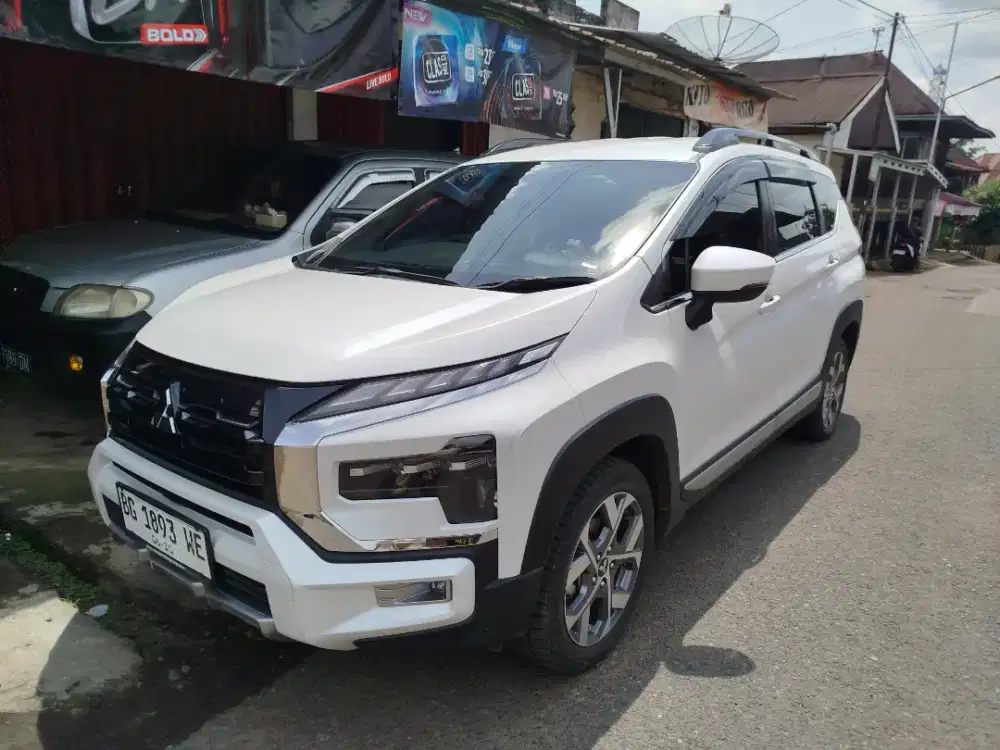 Mitsubishi Xpander Cross AT