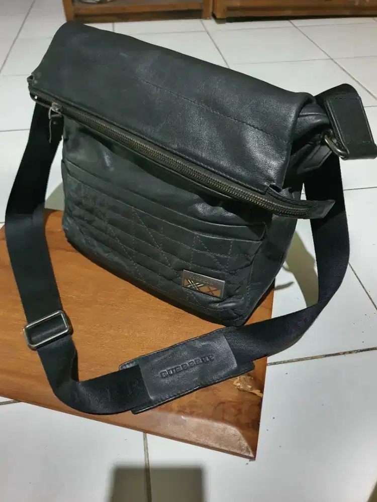 TAS SLEMPANG BURBERRY ORI LONDON KULAS MUAT LAPTOP / NOTEBOOK