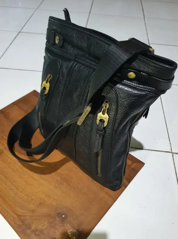 SLINGBAG BALLY VINTAGE KULIT MATANG ORIGINAL SWITZERLAND LUXURY