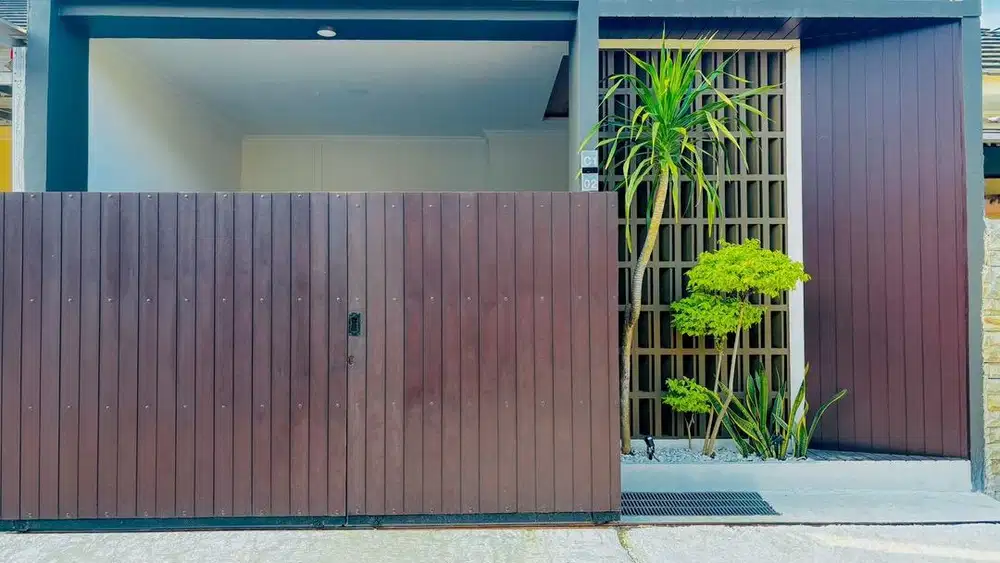 Rumah Cluster Mewah, Full Renov , Tempat Strategis