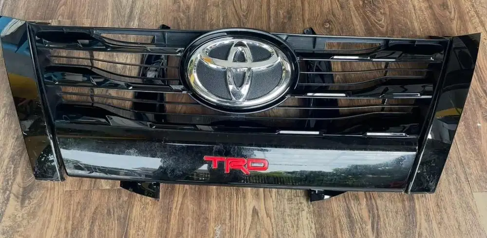 Gril ori fortuner 2019