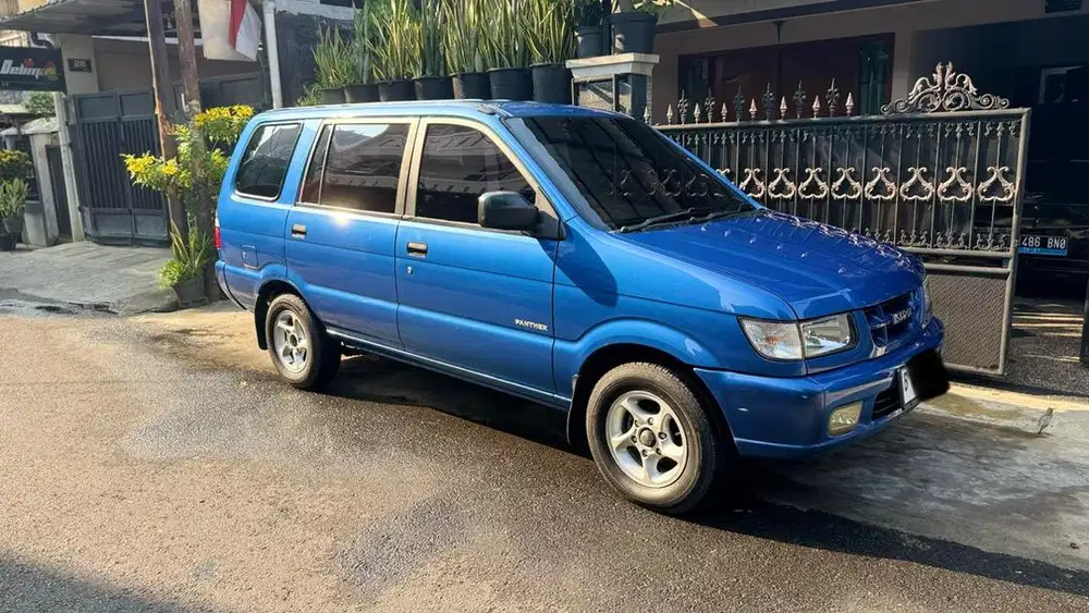 Isuzu Panther LS 2001 MT original Cat