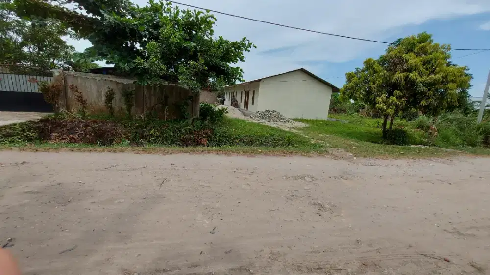 Disewakan rumah tembung 5 pintu