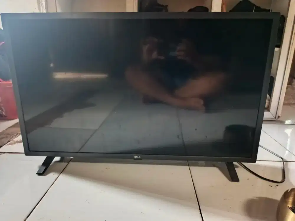 Di jual TV lg 32inc android minus pemakaian